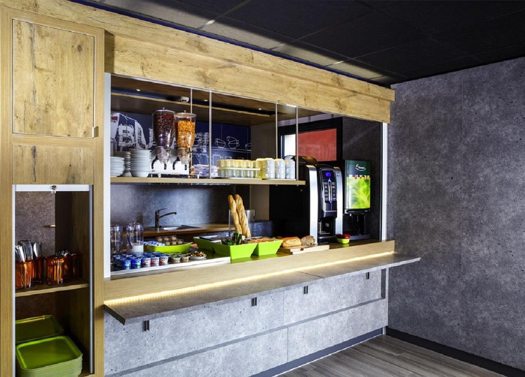 Ibis Budget Brignoles Provence Exterior foto